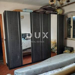 ISTRA, BALE - Kuća za renovaciju!