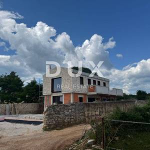 ISTRA, BALE - Moderno namještena vila s bazenom i saunom