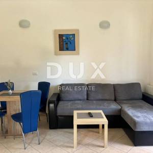 ISTRA, BANJOLE - Apartman s bazenom i terasom 300 metara od mora!