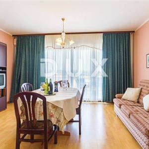 ISTRA, BANJOLE - Apartmanska kuća na 150m od mora!