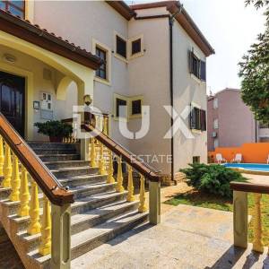 ISTRA, BANJOLE - Apartmanska kuća na 150m od mora!