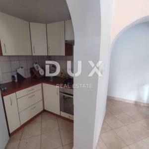 ISTRA, BANJOLE - Apartmanska kuća s bazenom i okućnicom 150m od mora