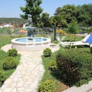 ISTRA, BANJOLE Apartmanska kuća okružena prirodom – 300 m udaljena od plaže