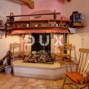 ISTRA, BANJOLE - Kuća s bazenom i garažom