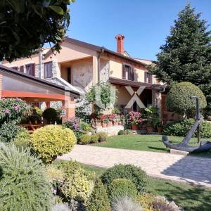 Istra - Banjole - Kuća s restoranom BLIZU MORA!