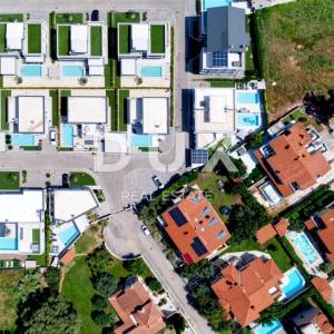 ISTRA, BANJOLE - Moderna vila s pogledom na more