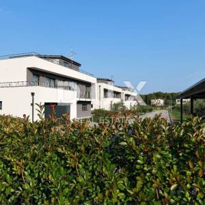 ISTRA, BANJOLE - Moderna vila s pogledom na more