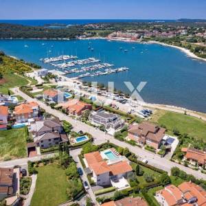 ISTRA, BANJOLE - Neponovljiva obiteljska vila na 200m od plaže