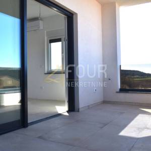 Istra, Banjole, novogradnja, 100m2, 3s+db, lođa