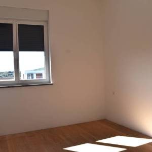 Istra, Banjole, novogradnja, 100m2, 3s+db, lođa