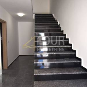 Istra, Banjole, novogradnja, 100m2, 3s+db, terasa 
