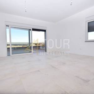 Istra, Banjole, novogradnja, 100m2, 3s+db, terasa 