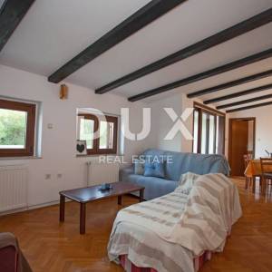 ISTRA, BANJOLE Predivna apartmanska kuća na osami - POGLED NA MORE!!