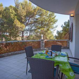 ISTRA, BANJOLE Predivna apartmanska kuća na osami - POGLED NA MORE!!