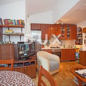 ISTRA, BANJOLE Predivna apartmanska kuća na osami - POGLED NA MORE!!