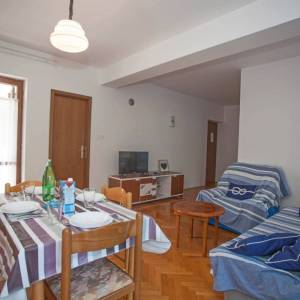 ISTRA, BANJOLE Predivna apartmanska kuća na osami - POGLED NA MORE!!