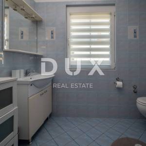 ISTRA, BANJOLE - Vaša investicija na moru - Apartmanska kuća u blizini mora u Banjolama!