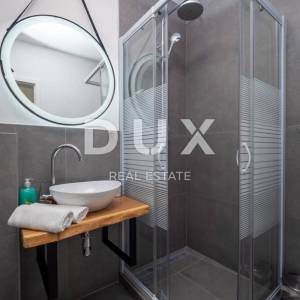ISTRA, BANJOLE - Vaša investicija na moru - Apartmanska kuća u blizini mora u Banjolama!