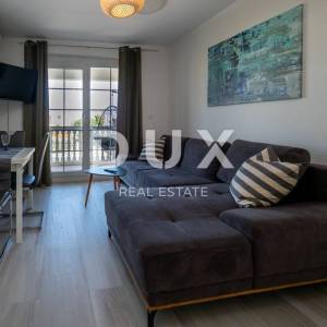 ISTRA, BANJOLE - Vaša investicija na moru - Apartmanska kuća u blizini mora u Banjolama!