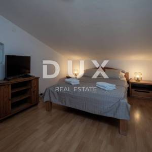 ISTRA, BANJOLE - Vaša investicija na moru - Apartmanska kuća u blizini mora u Banjolama!