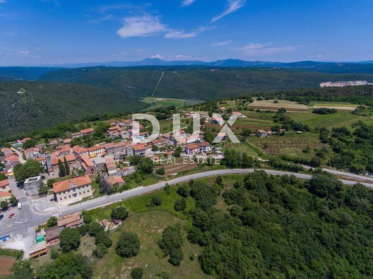 ISTRA, BARBAN - Građevinsko zemljište na prodaju!