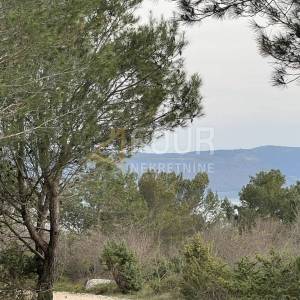 Istra, Barban, građevinsko zemljište 1.625m2