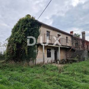 ISTRA, BARBAN - Kamena kuća za adaptaciju u manjem naselju