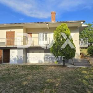 ISTRA, BARBAN - Kuća u srcu Istre s pogledom, privatnošću i potencijalom