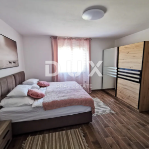 ISTRA, BARBAN - Luksuzna vila s pomoćnim objektom