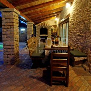 Istra, Barban, prekrasana vila s bazenom