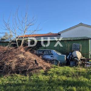 ISTRA, BARBAN - Samostojeća montažna vikendica 3 km od mora