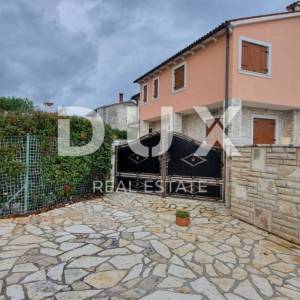 ISTRA, BARBAN - Vila s bazenom i ljetnom kuhinjom 