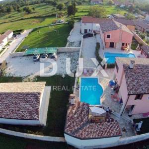 ISTRA, BARBAN - Vila s bazenom i ljetnom kuhinjom 