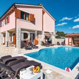 ISTRA, BARBAN - Vila s bazenom i ljetnom kuhinjom 
