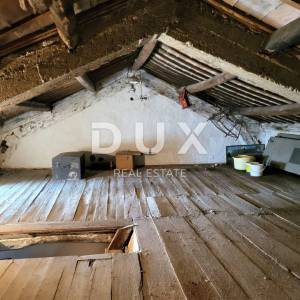 ISTRA, BARBAN - Više objekata za adaptaciju na mirnoj lokaciji