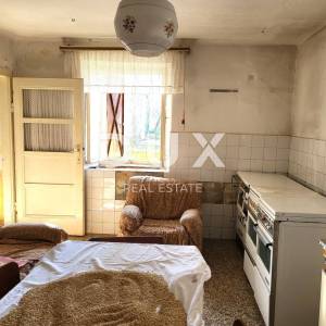 ISTRA, BARBAN - Više objekata za adaptaciju na mirnoj lokaciji