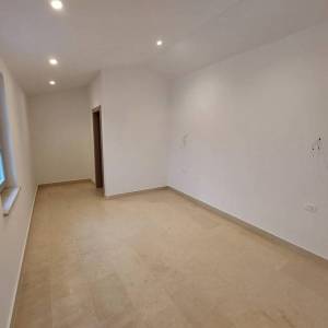 ISTRA, BARBAN - Visokokvalitetna kamena vila s bazenom