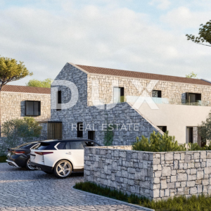 ISTRA, BARBAN - Zemljište s projektom za 2 vile s bazenima