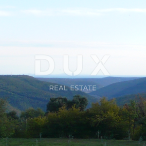 ISTRA, BARBAN - Zemljište s pravomoćnom dozvolom i plaćenim komunalijama, prekrasan pogled