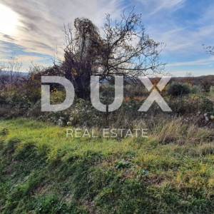 ISTRA, BARBAN - Zemljište s pravomoćnom dozvolom i plaćenim komunalijama, prekrasan pogled