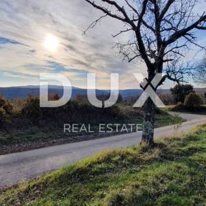 ISTRA, BARBAN - Zemljište s pravomoćnom dozvolom i plaćenim komunalijama, prekrasan pogled