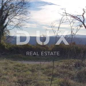 ISTRA, BARBAN - Zemljište s pravomoćnom dozvolom i plaćenim komunalijama, prekrasan pogled