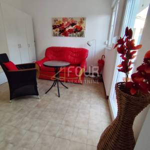 Istra, Barbariga, 40m2, garsonijera, balkon, parkirno mjesto