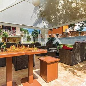 ISTRA, BARBARIGA - Apartmanska kuća nadomak plaža