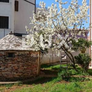 ISTRA, BARBARIGA - Apartmanska kuća nadomak plaža