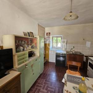 Istra, Boljun, veliko imanje s kamenom kućom - SAMO KOD NAS !
