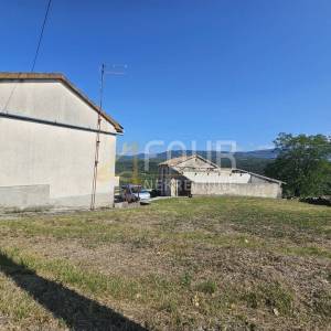 Istra, Boljun, veliko imanje s kamenom kućom - SAMO KOD NAS !