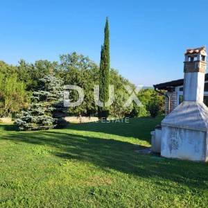 ISTRA, BRTONIGLA - Imanje u prekrasnom okruženju