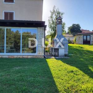 ISTRA, BRTONIGLA - Imanje u prekrasnom okruženju