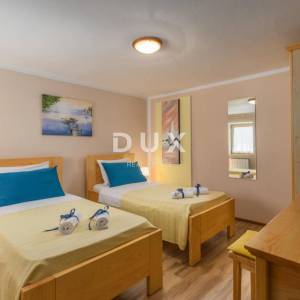 ISTRA, BUJE - Apartmanska kuća s bazenom